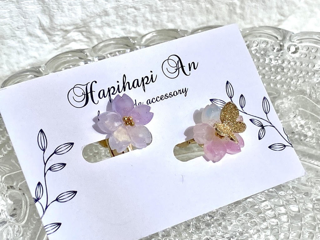 色が変わる不思議な1粒桜💜💙耳飾り