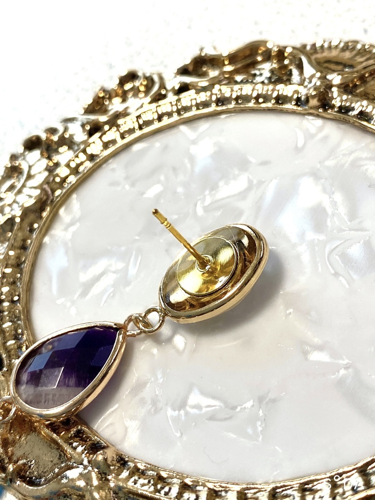 天然石のビビットカラー耳飾り