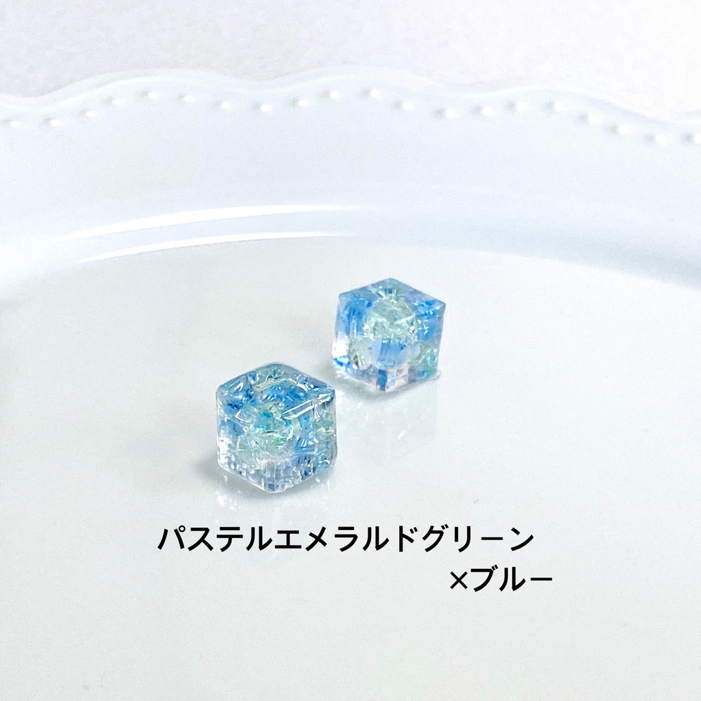 【Mサイズ】溶けだしそうな氷の耳飾り໒꒱·̩͙