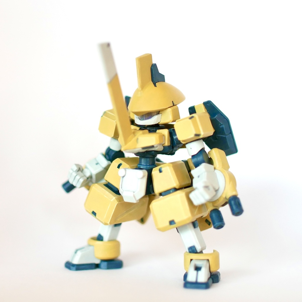 グランビートル『1/12スケール・変形・フル可動・スナップフィット組み立てキット』