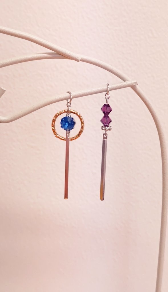 三毒イメージ耳飾り