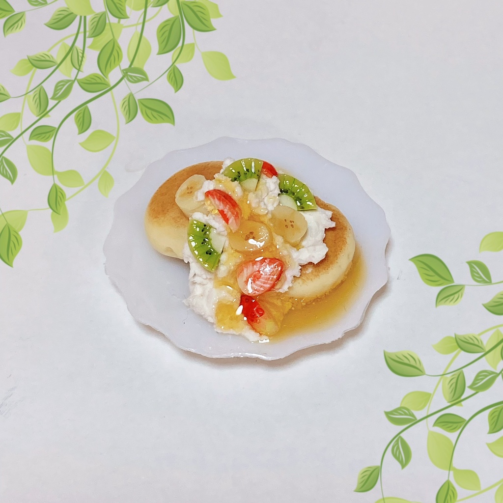 クリームたっぷりパンケーキ