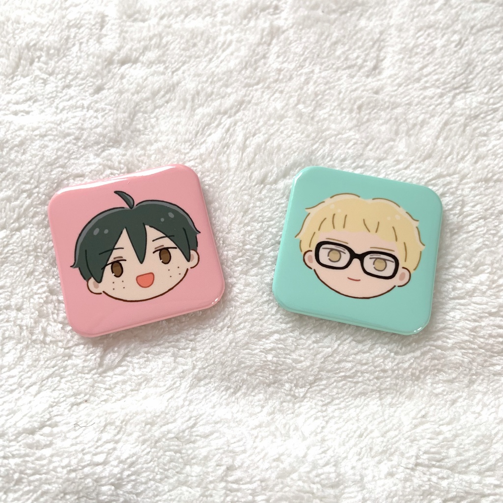 月と山の缶バッチセット