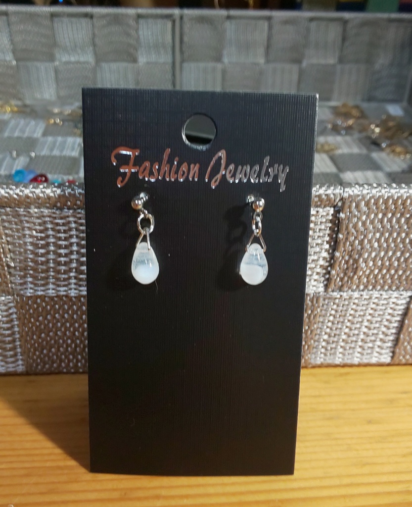 スノーホワイト＊チェコピアス