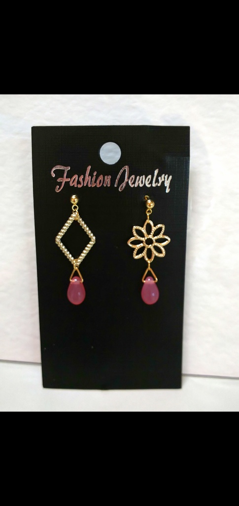 お花とチェコドロップ*アシンメトリーピアス