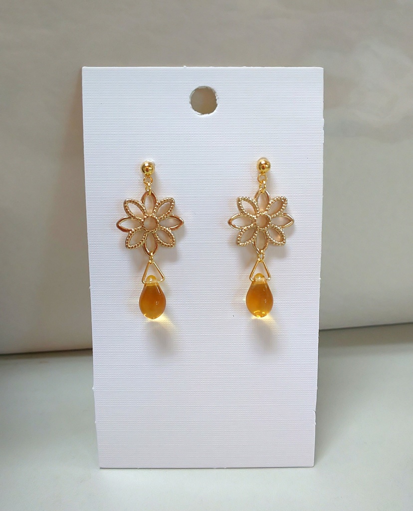 お花とイエローチェコ＊ピアス