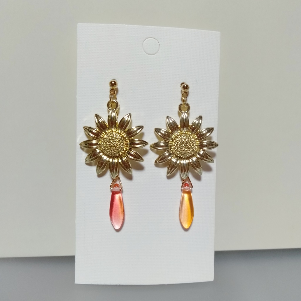 【夏・al】大きなひまわり 🌻 シンプル 夏ピアス