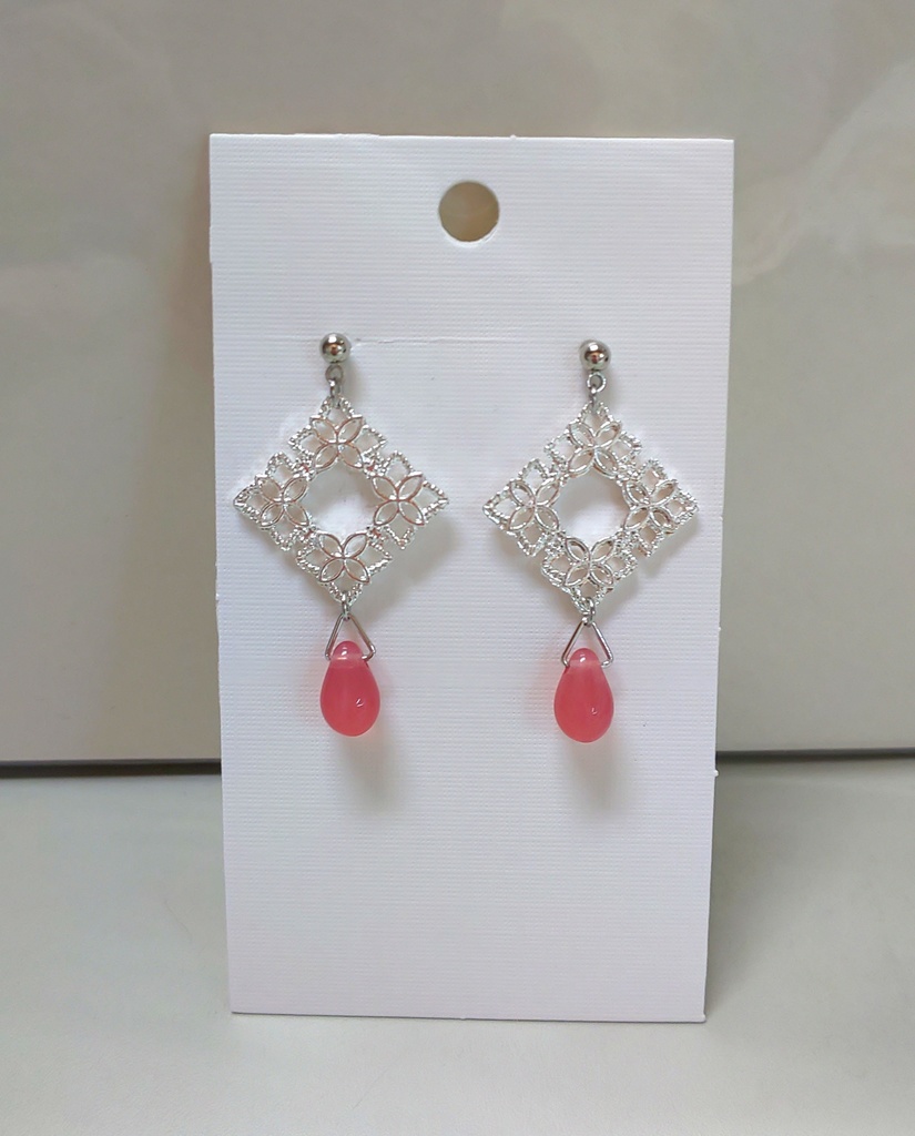 フラワースクエアと水色チェコ*ピアス