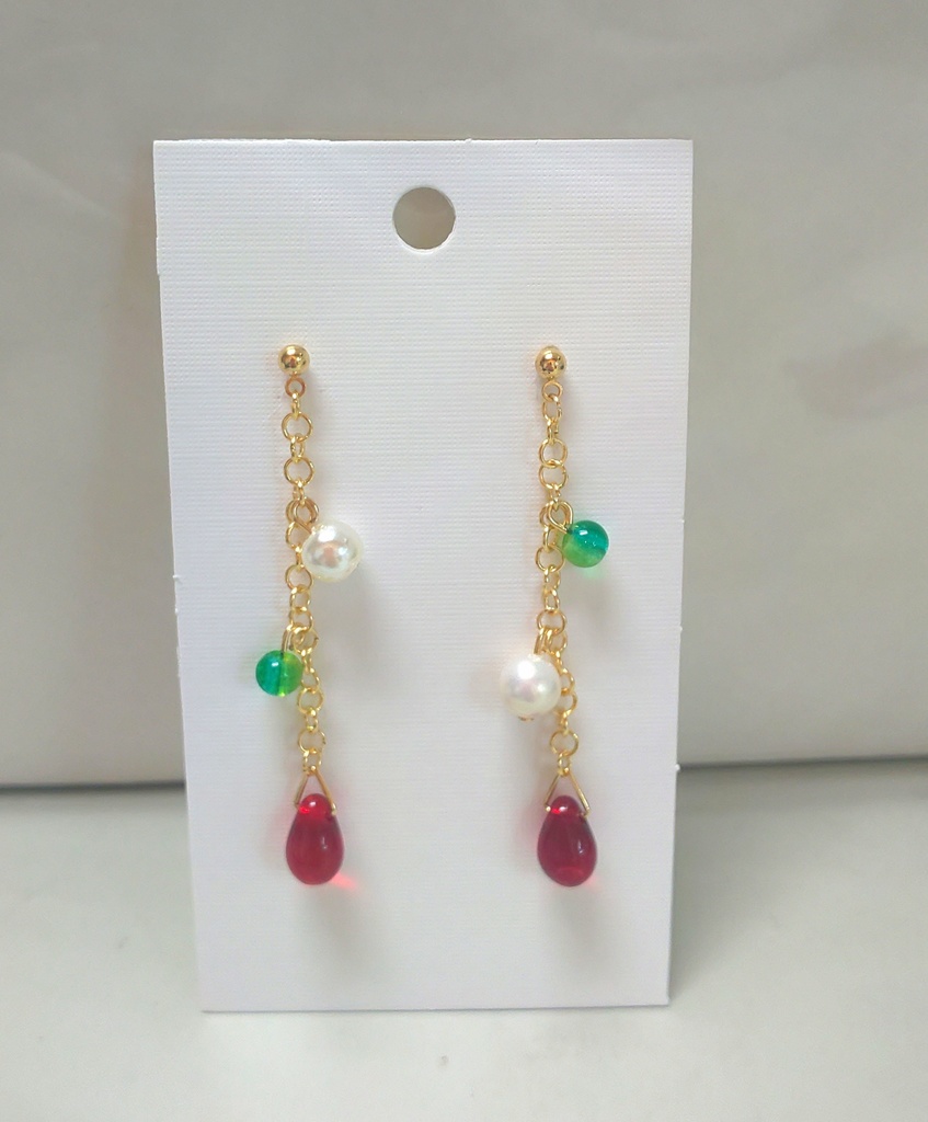 パールとビーズとライトブルーチェコ*ピアス