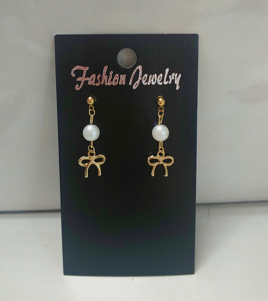 コットンパールとゴールドムーン☽・:*ピアス