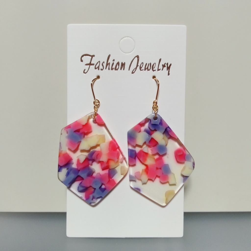 【在庫残り②！】ピンクパープル ◆ 台形 アクリル ピアス