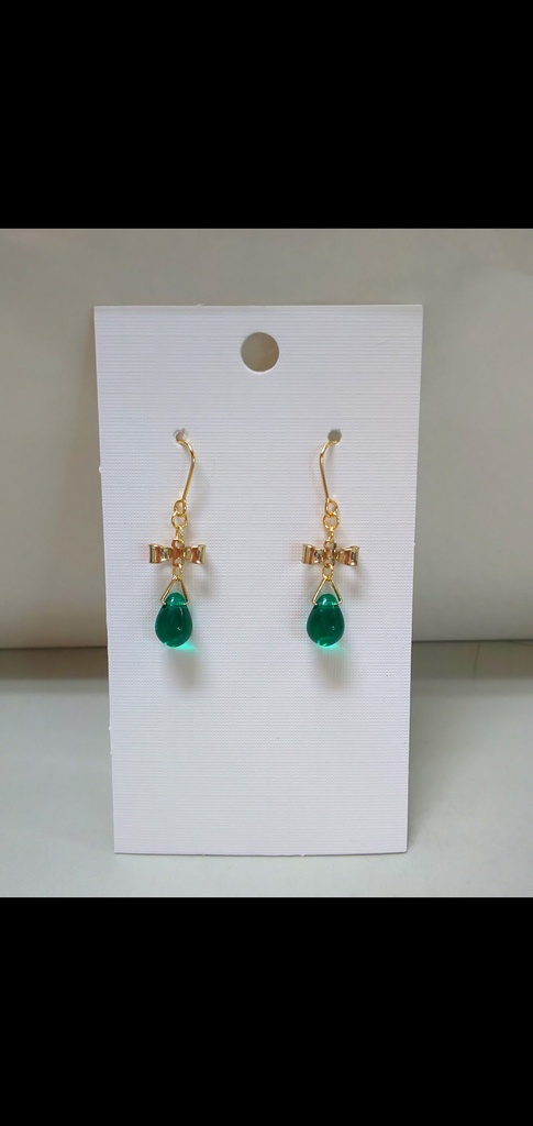 ピンクチェコ&リボンピアス