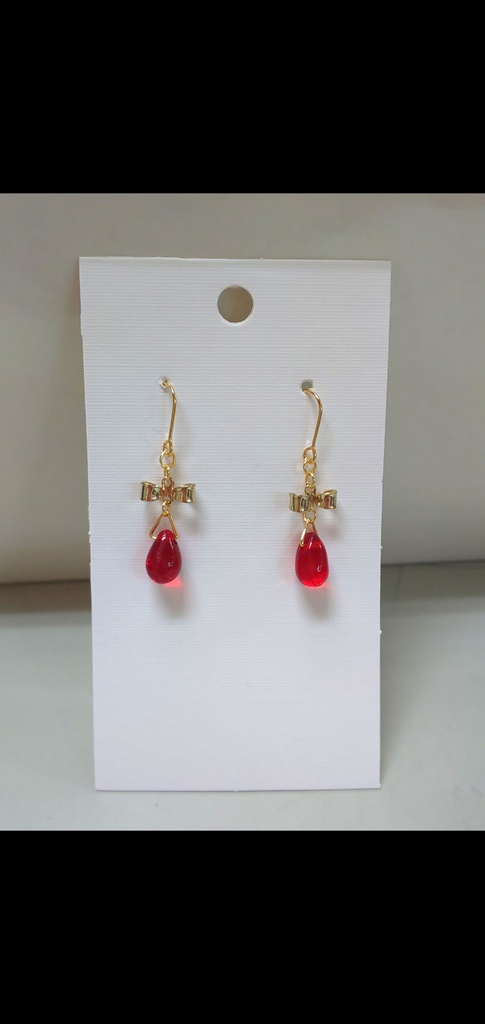 ミルキーグリーンチェコ&リボンピアス