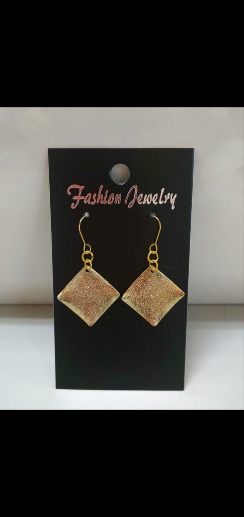 ひし形ゴールド✧︎ゴージャスピアス