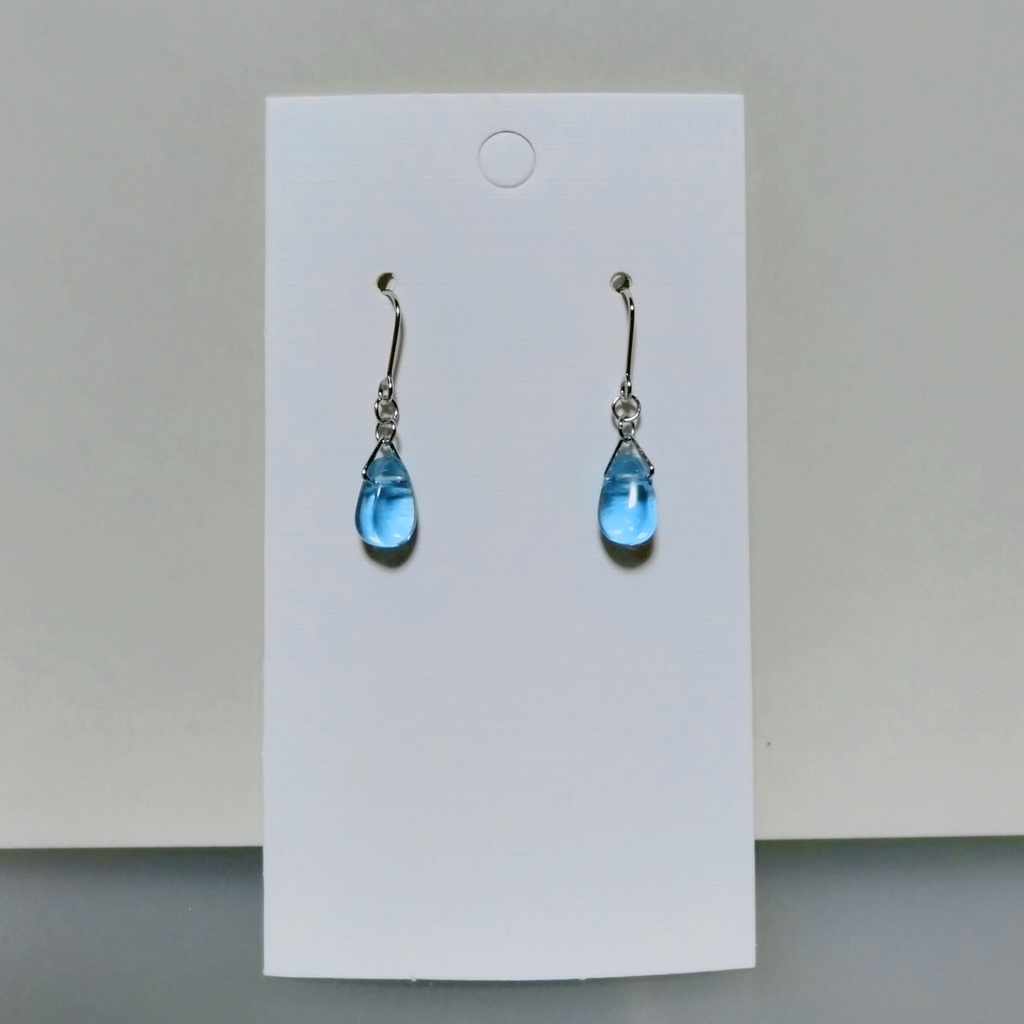〈青・ブルー〉チェコドロップ✳シンプル 1粒 ピアス