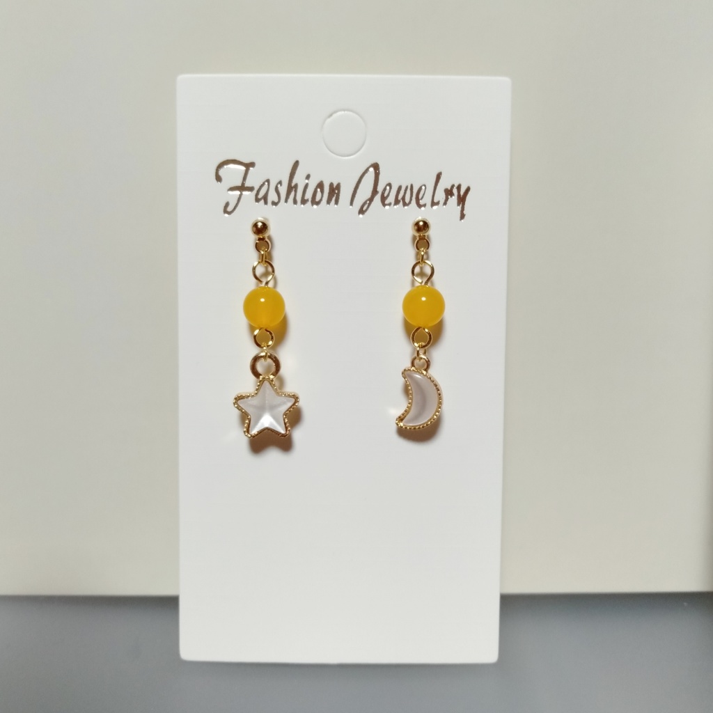 ホワイト スター&ムーン ✳ シンプル ピアス