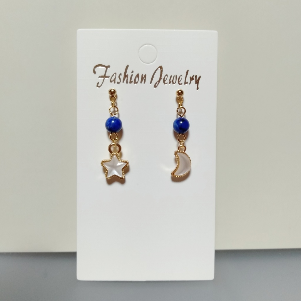 ホワイト スター&ムーン ✳ シンプル ピアス