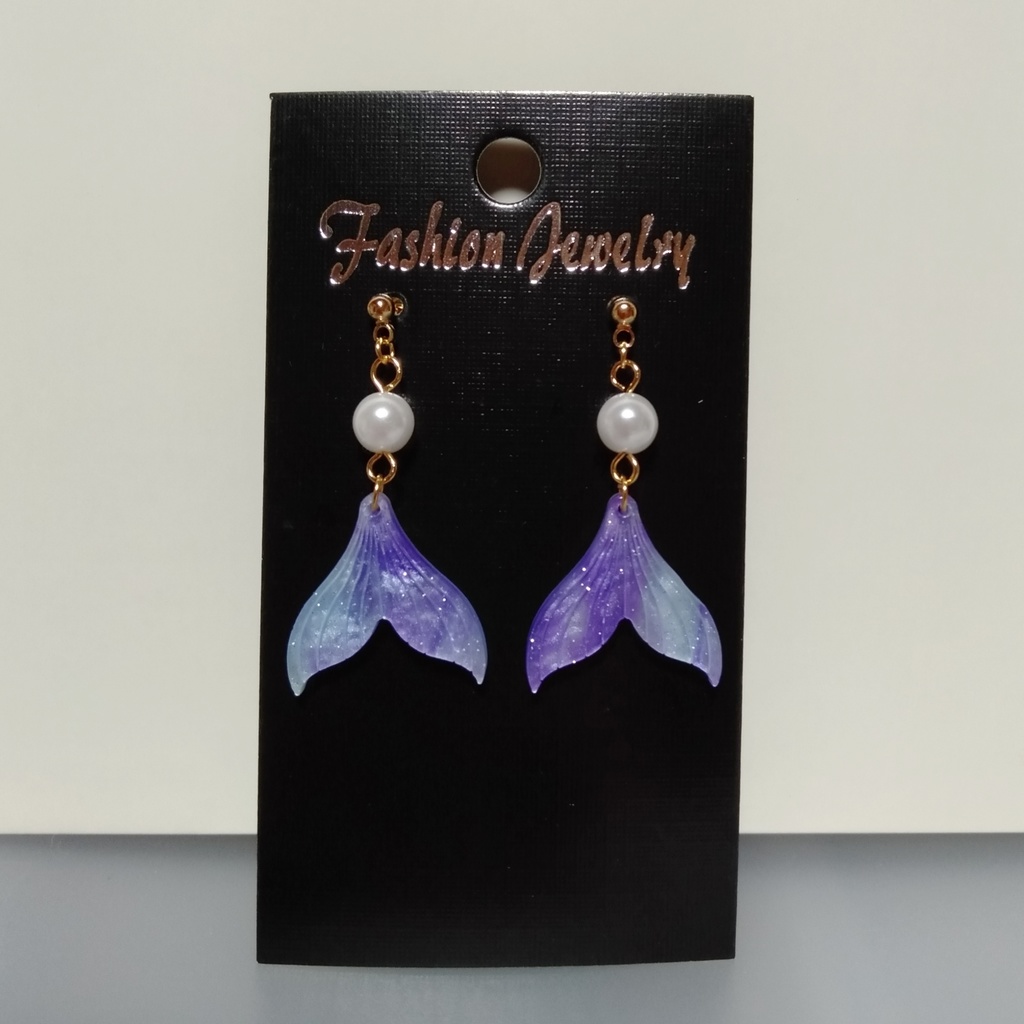 【New・夏】『白』人魚の尾びれ ✳ チェーンピアス