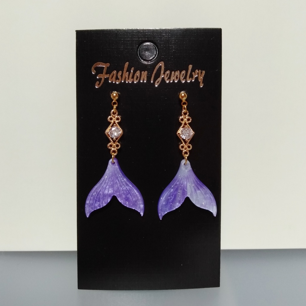 【New・夏】『白』人魚の尾びれ ✳ チェーンピアス