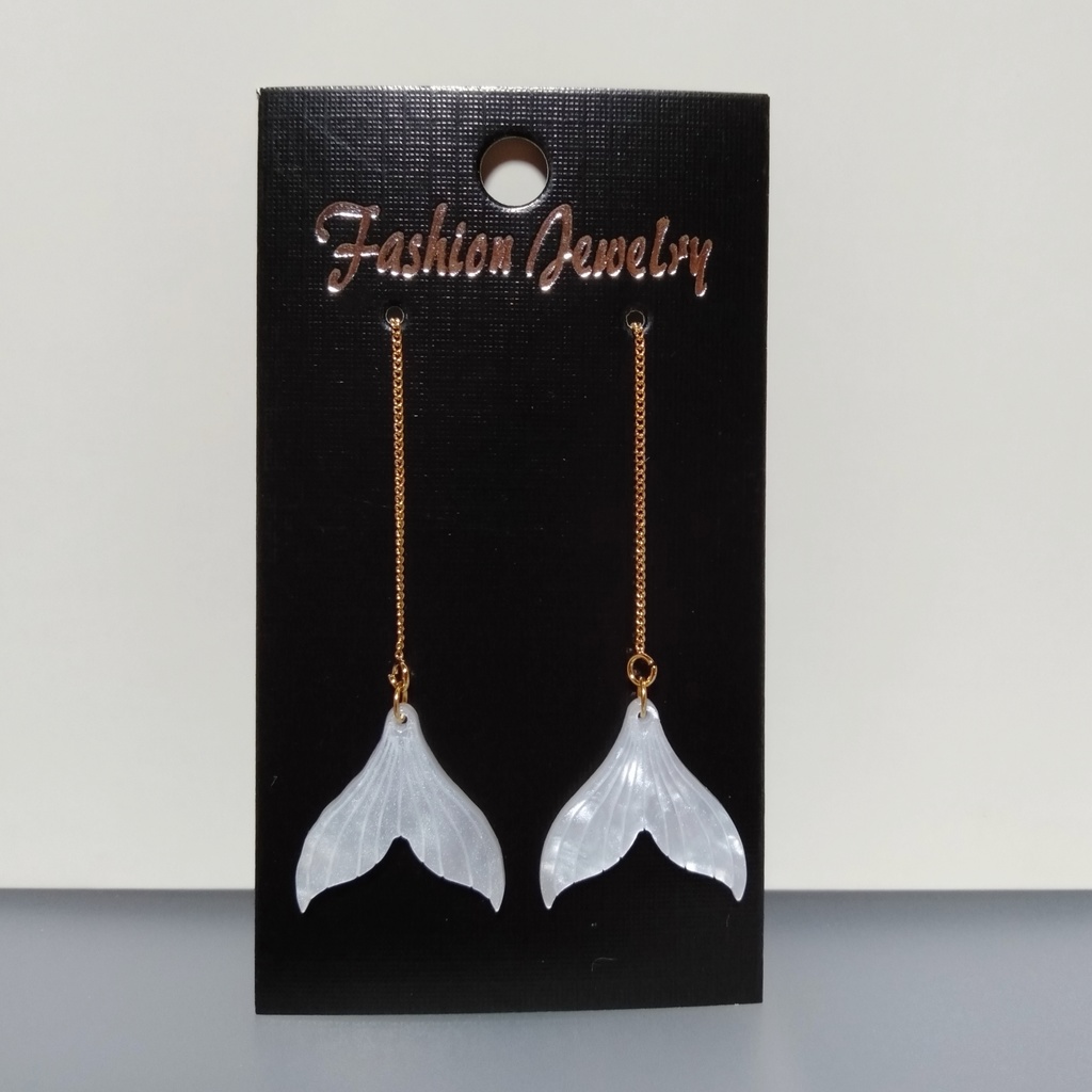 【New・夏】『白』ターコイズ&人魚の尾びれ ✳ 夏ピアス