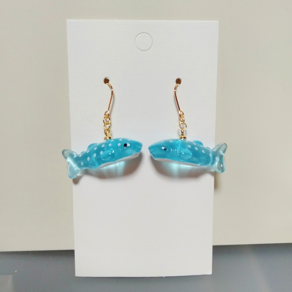 【New・夏】樹脂パール&ジンベエザメ 🌊 夏ピアス