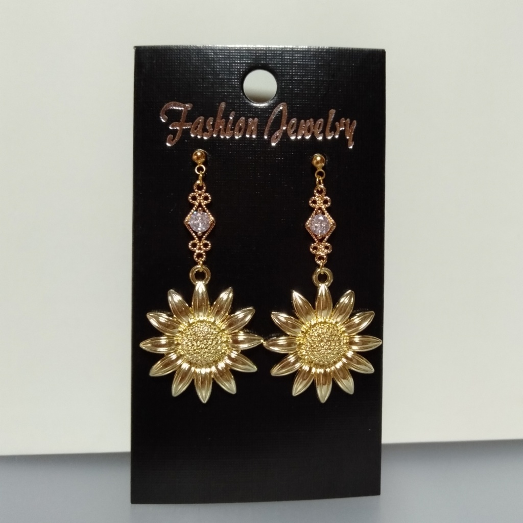 【New・夏】『ビタミンオレンジ』チェコダガー & ひまわり ꕤ︎︎ ピアス