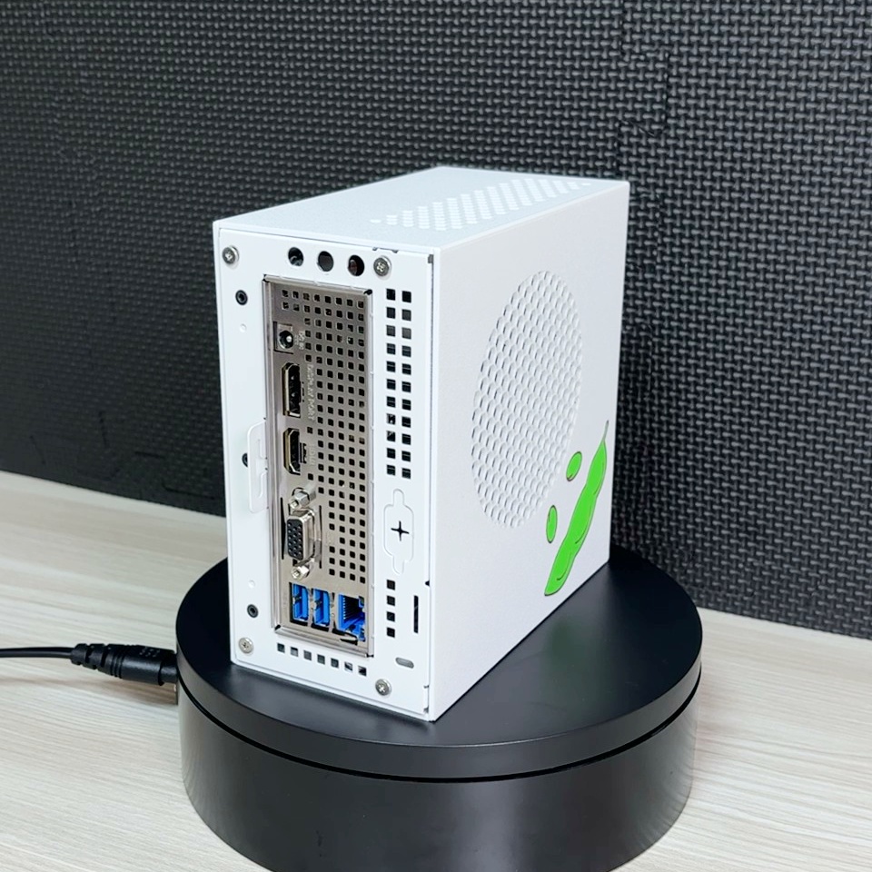 DeskMini対応「ずんだもんPCケース」(ASA製3Dプリント品)