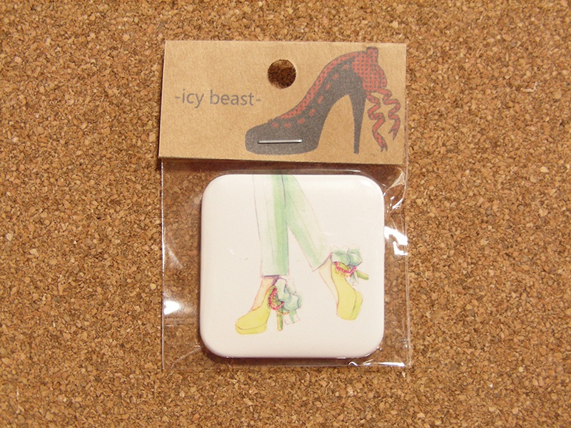 ハイヒール缶バッジ