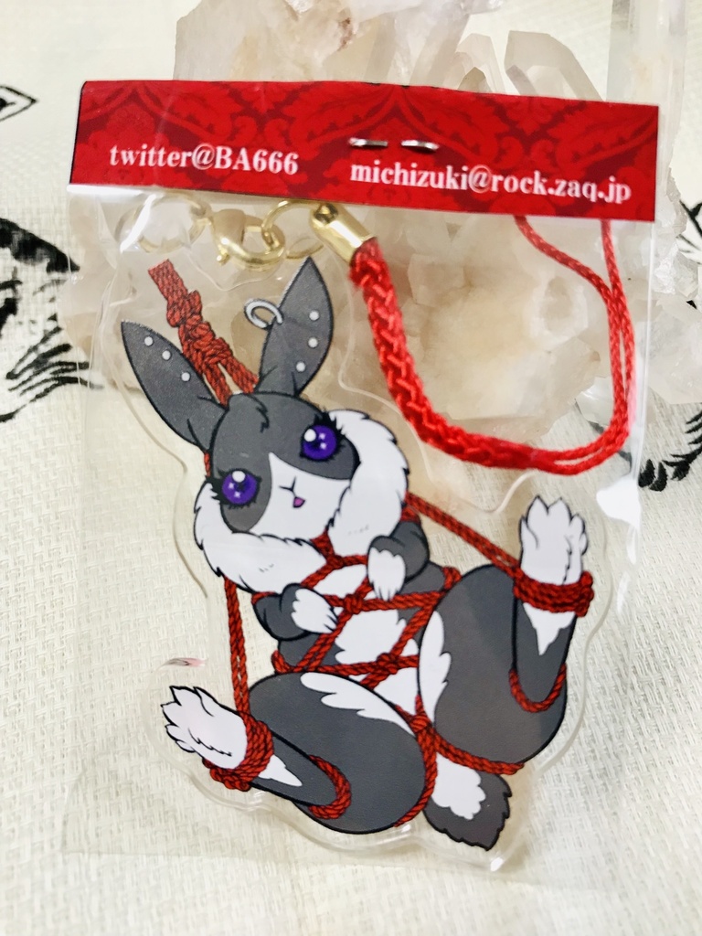 吊り緊縛ウサギ