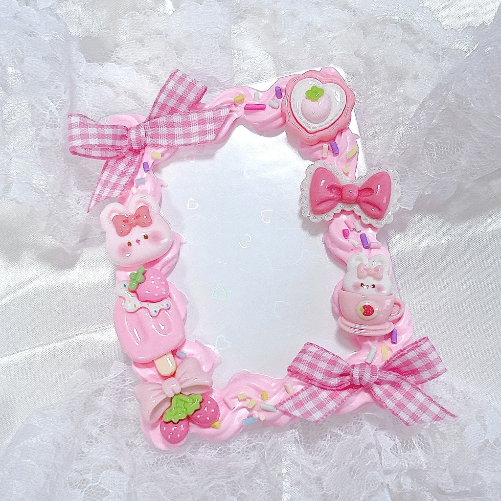 ピンク色ホイップトレカケースデコ🐰🎀