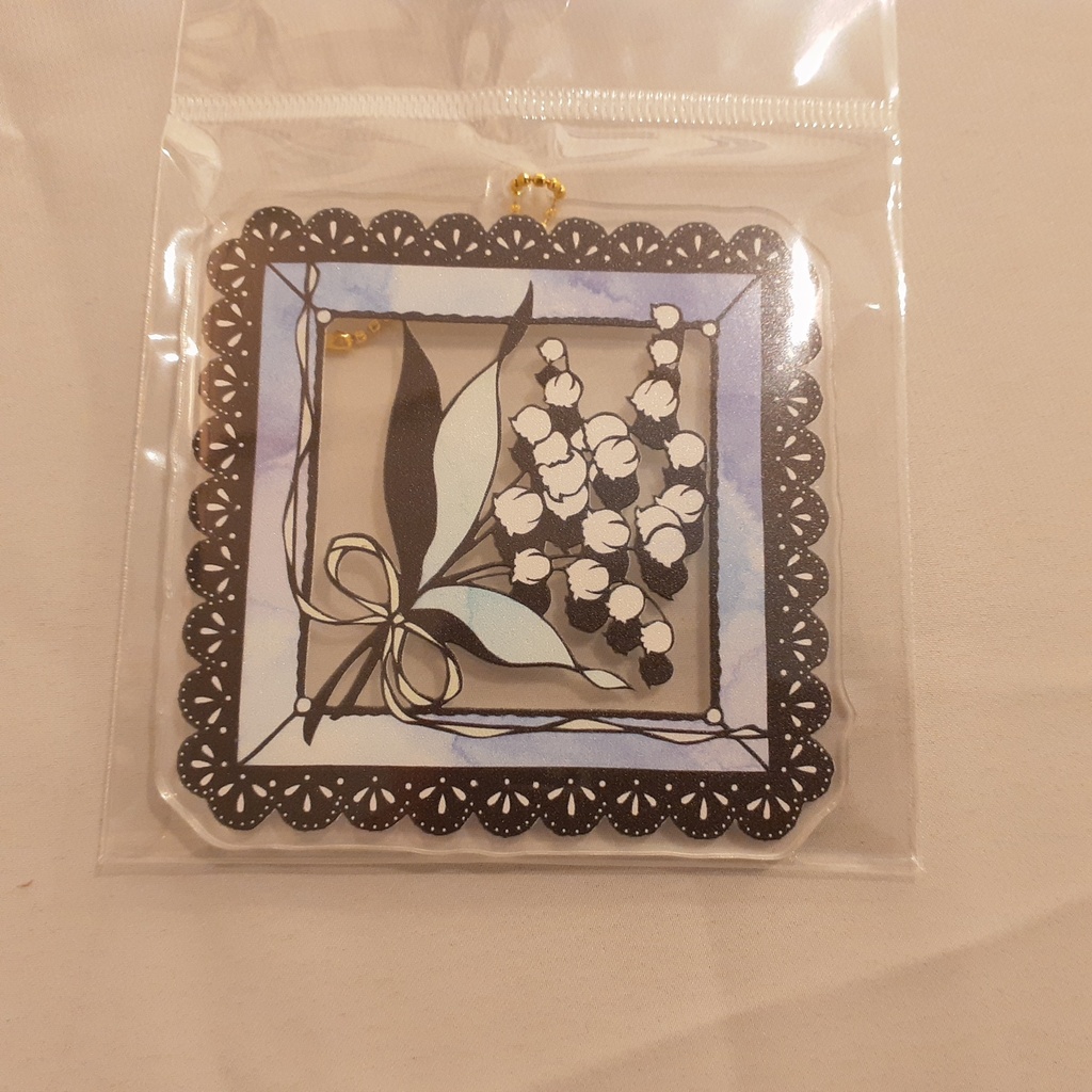 アクリルキーホルダー「すずらん」
