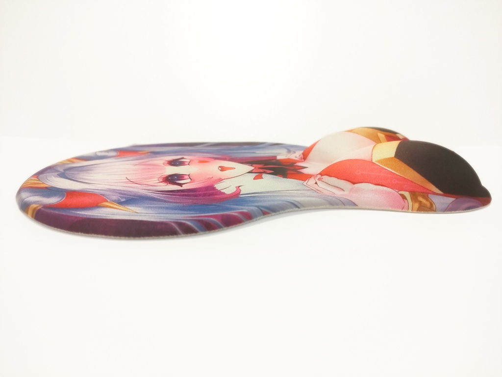 ホワイトラビットの立体マウスパッド