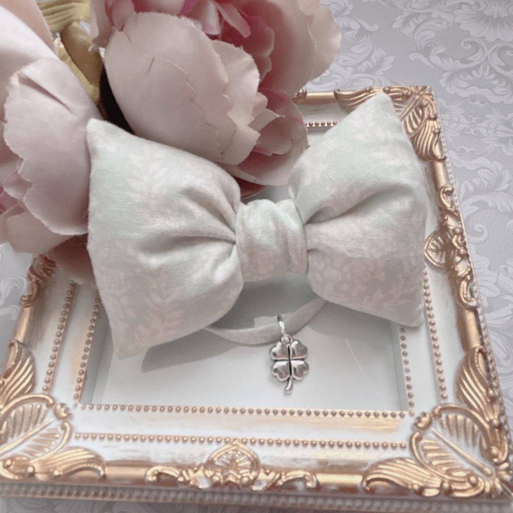 ふわふわリボンver.ダマスク柄