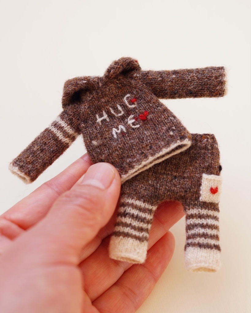 ハグミーフーディ