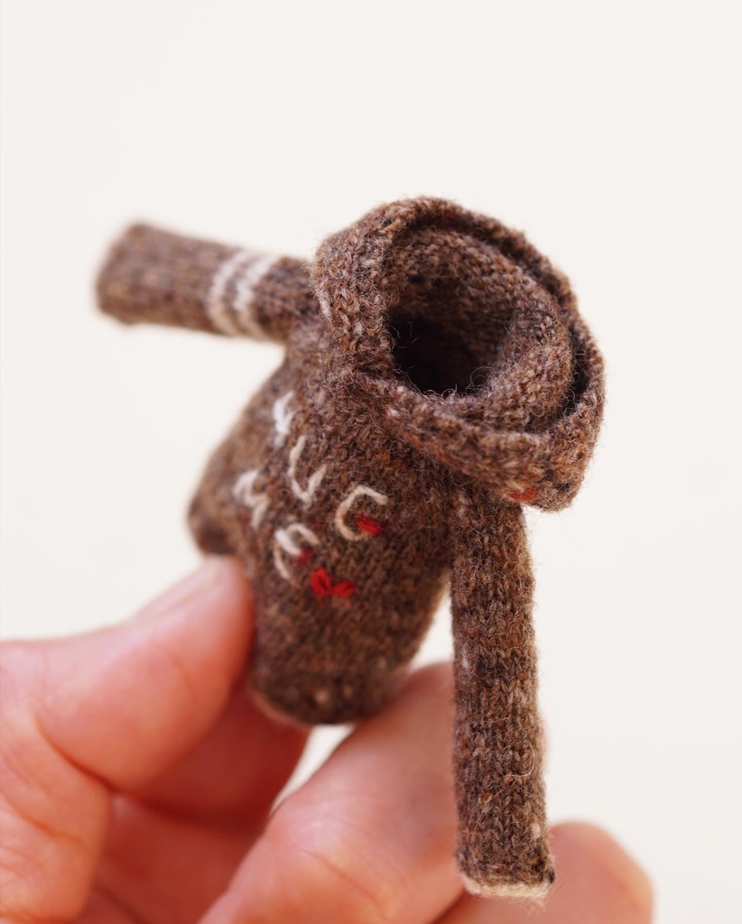 ハグミーフーディ