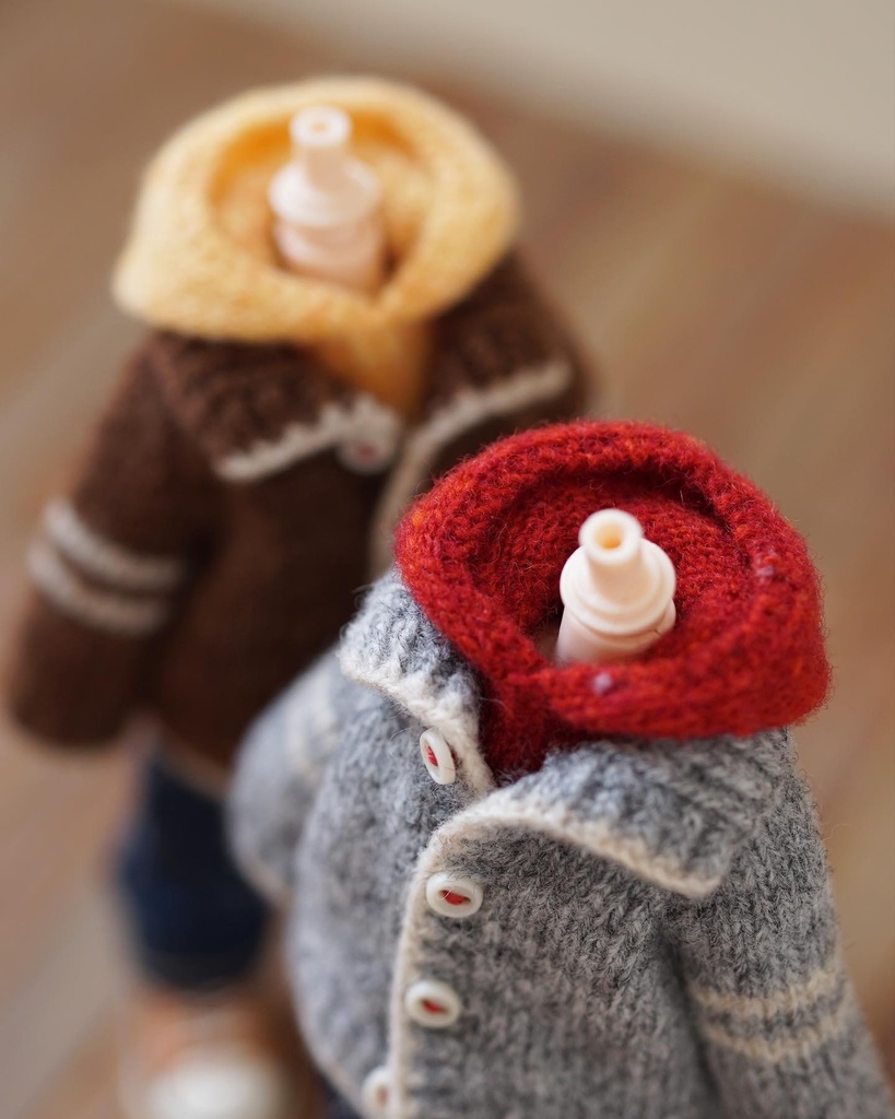 ニットジャケットと半袖フーディのセット