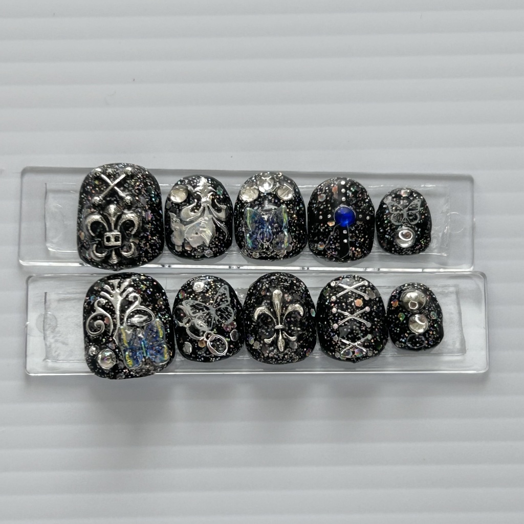 【ネイルチップ】 No.1 Luna Noir|黒 ラメ 蝶 地雷系 ゴシック