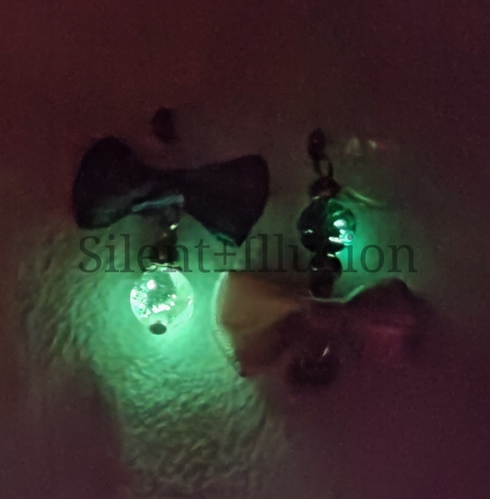 みか宗イメージ耳飾り リボンと蛍星