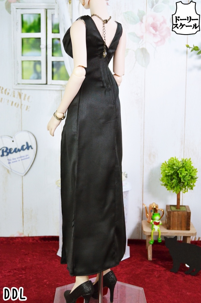 Vネックスリットワンピースの型紙 V-Neck Slit Dress pattern