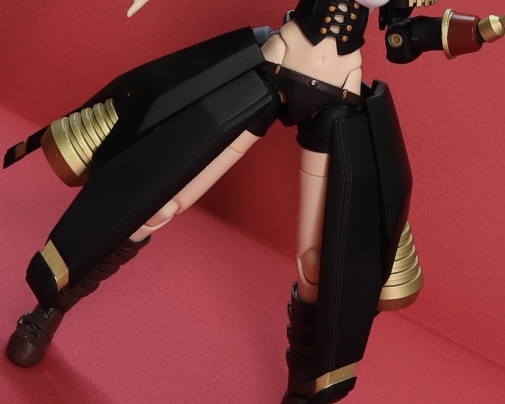 スカートアーマー
