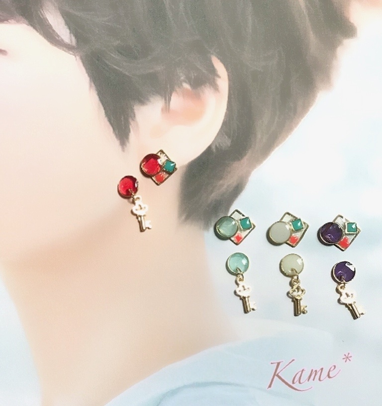 【あんスタ】ALKALOIDイメージ アシンメトリーピアス(イヤリング変更OK)