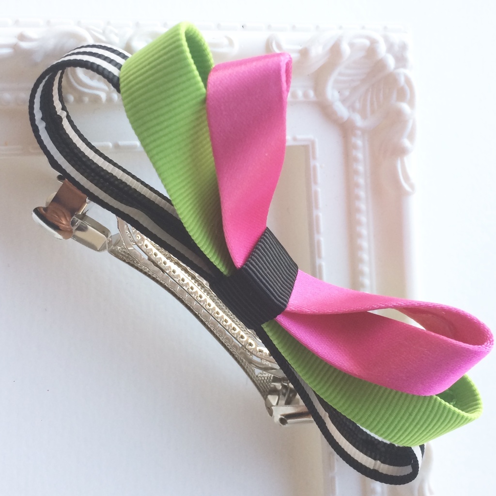 【ツイステ】リボンバレッタ