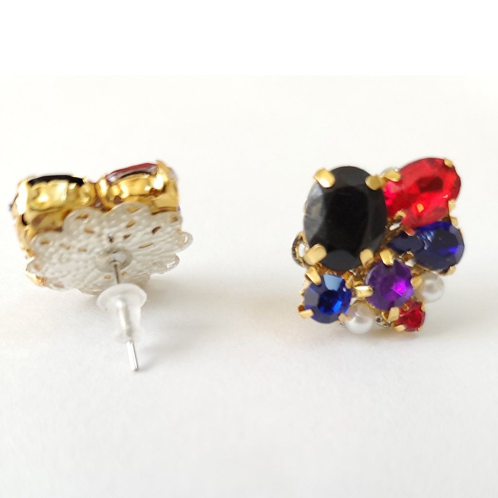 ツイステ ポムフィオーレ寮 イメージ ビジュー ピアス