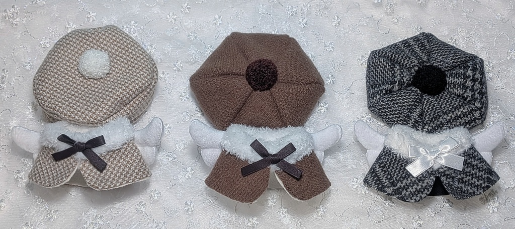 ぽんぽん付ベレー帽・ケープ