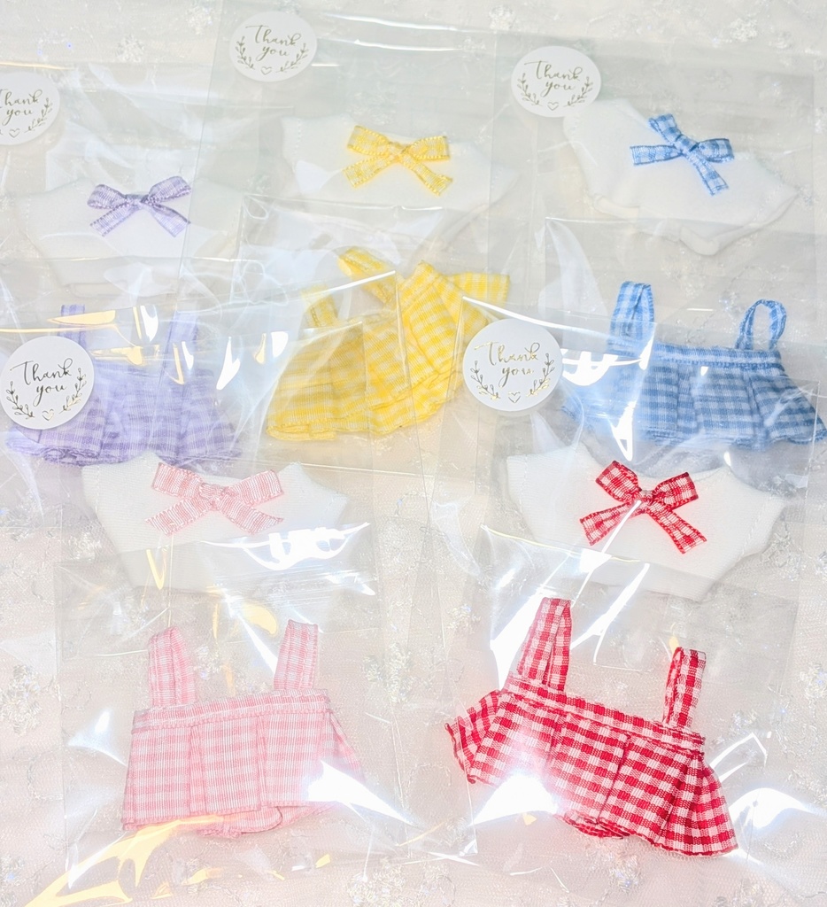 チェック柄のお洋服＆おやつセット