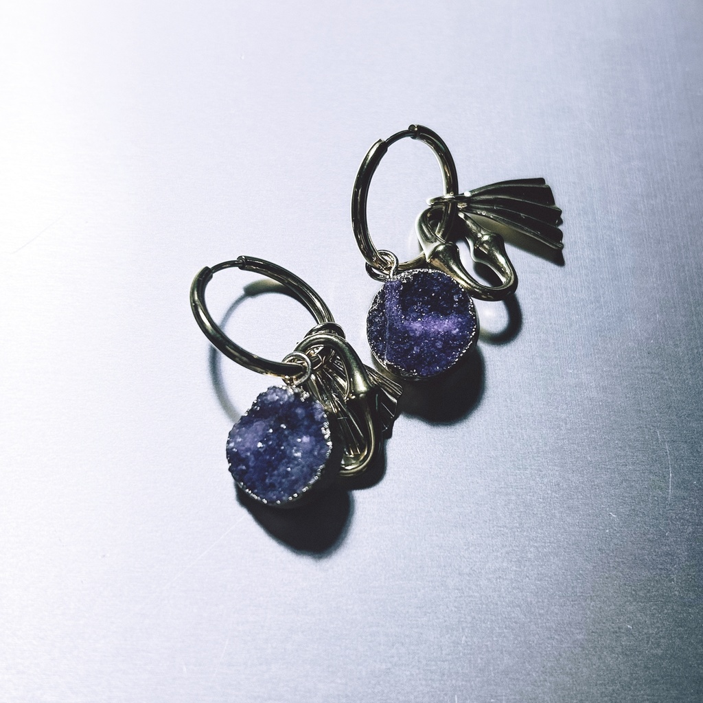 エメトセルクイメージピアス
