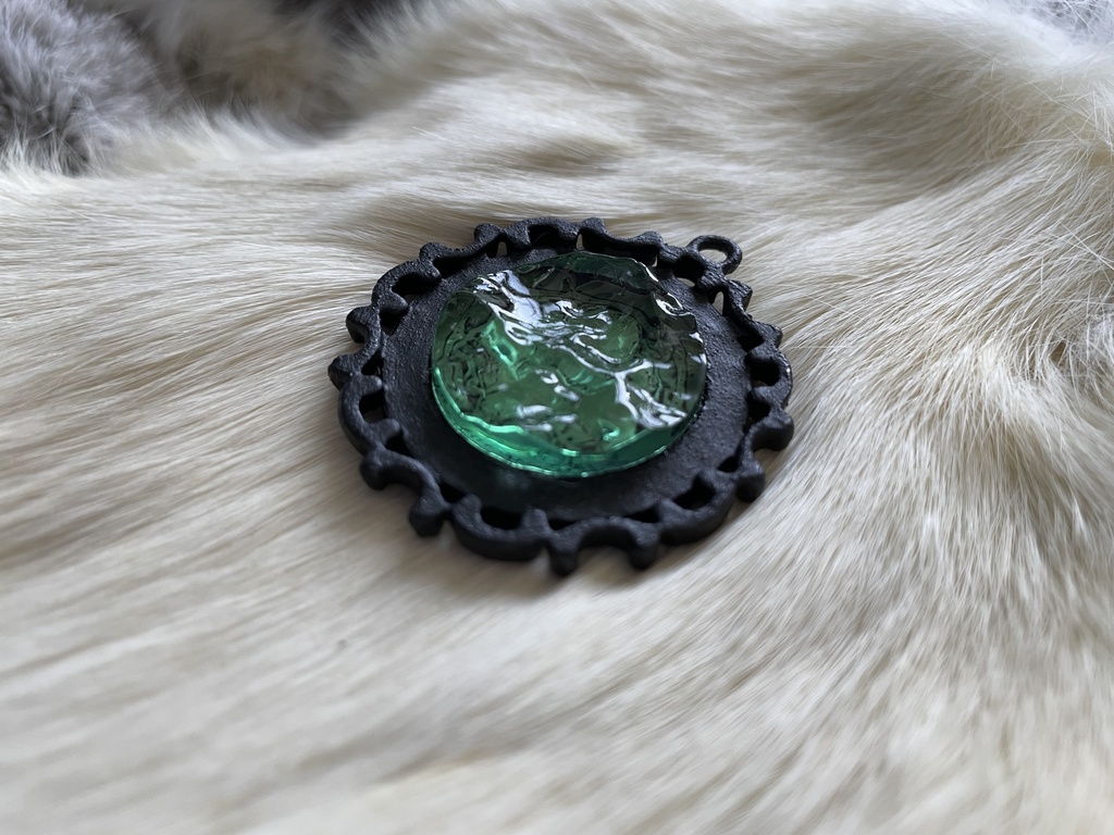 アーモロートイメージ:メッセージペンダント