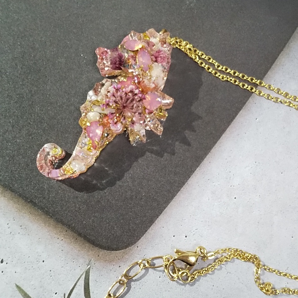 タツノオトシゴネックレス（みつり）