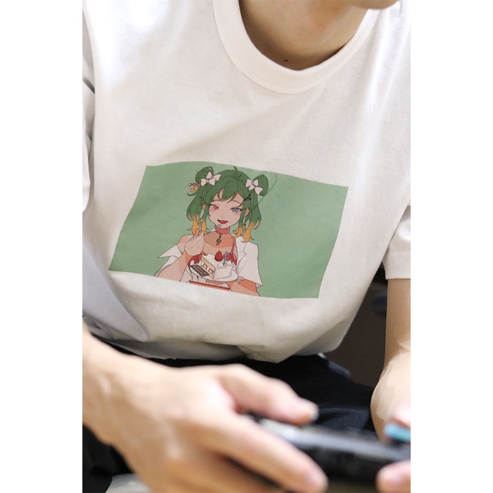 【Tシャツ】お誕生日衣装‐ケーキもぐもぐ【雨杜錆燈】