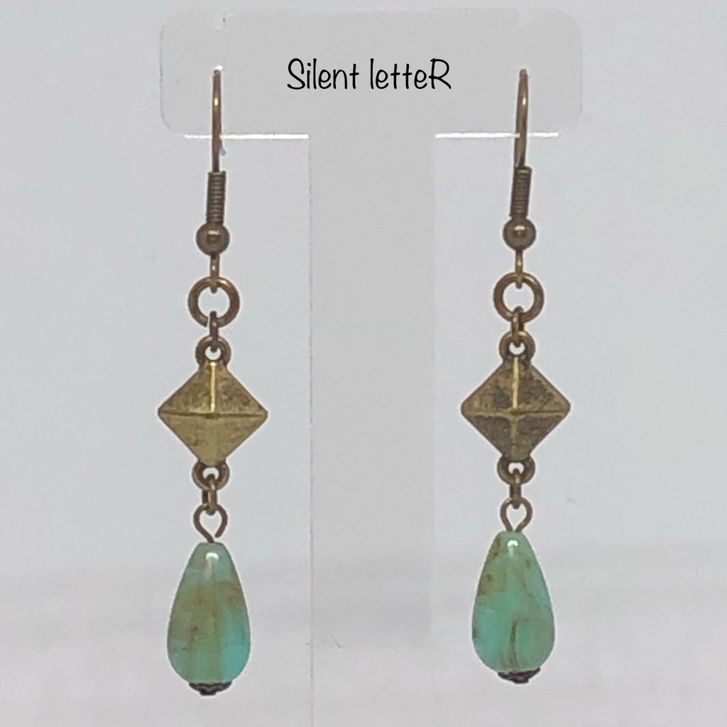 ターコイズ風耳飾り -Gold- ピアス